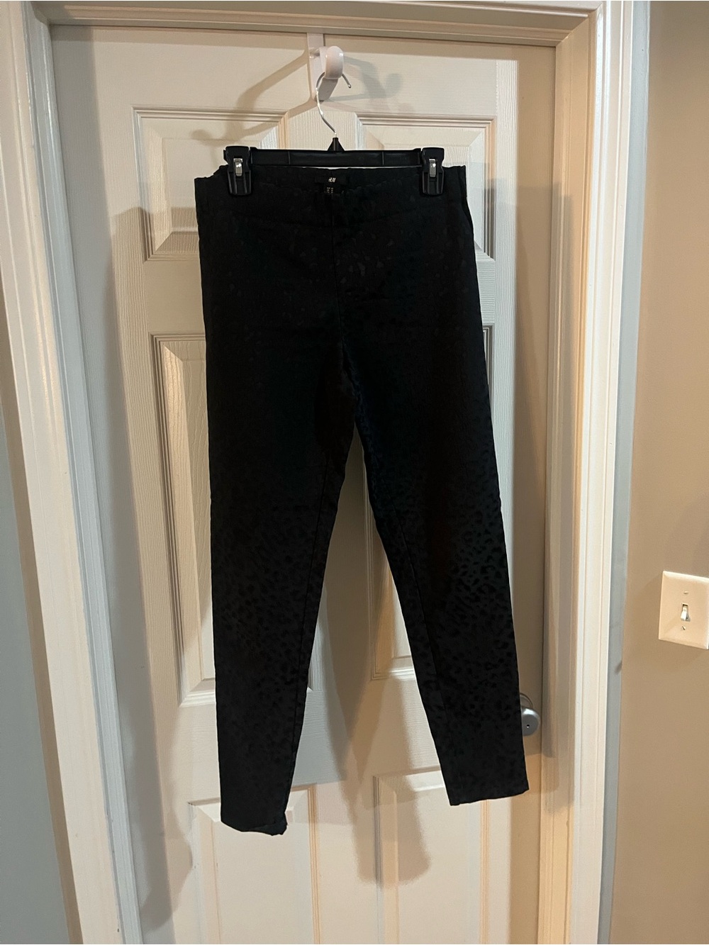 H&M Black Skinny Jeans with Subtle Animal Print